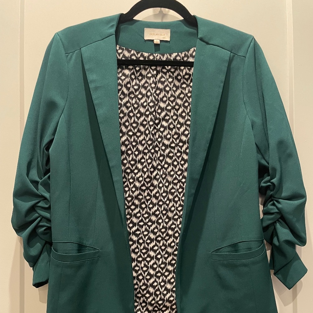 Skies Are Blue Teal Blazer w/ ruched sleeves